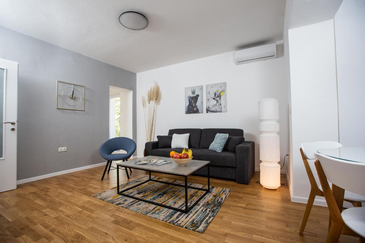 Big Tree Apartment & The Nest Apartment - Free Parking Мостар Екстер'єр фото