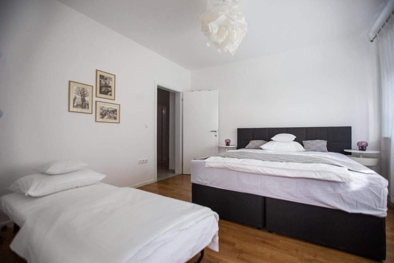 Big Tree Apartment & The Nest Apartment - Free Parking Мостар Екстер'єр фото