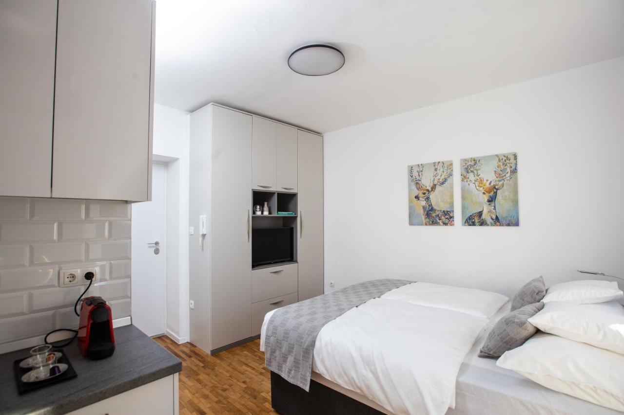 Big Tree Apartment & The Nest Apartment - Free Parking Мостар Екстер'єр фото